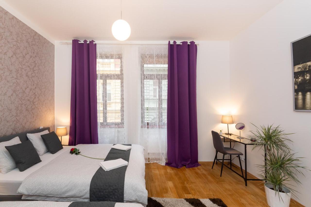 Luxury Apartment In The Center Of Prag Exterior foto