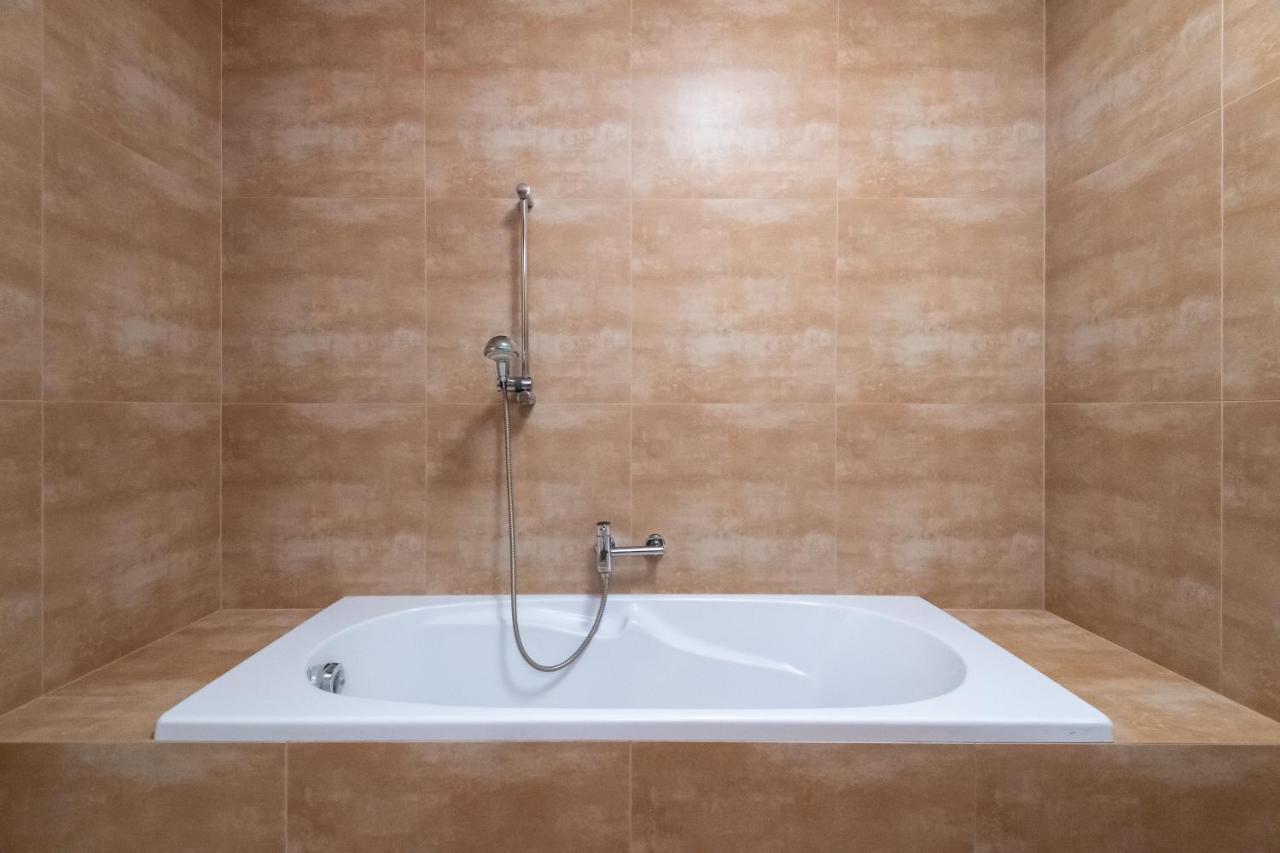 Luxury Apartment In The Center Of Prag Exterior foto