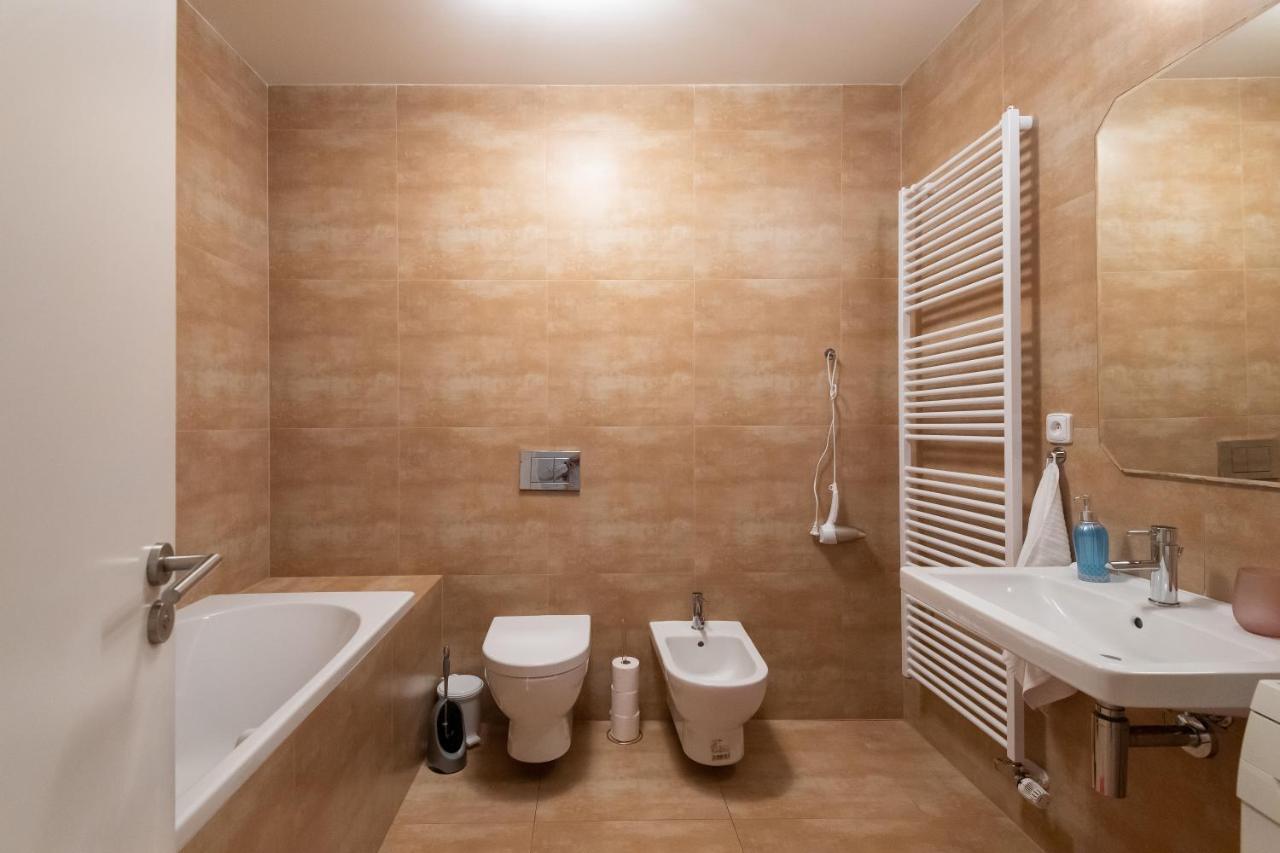 Luxury Apartment In The Center Of Prag Exterior foto
